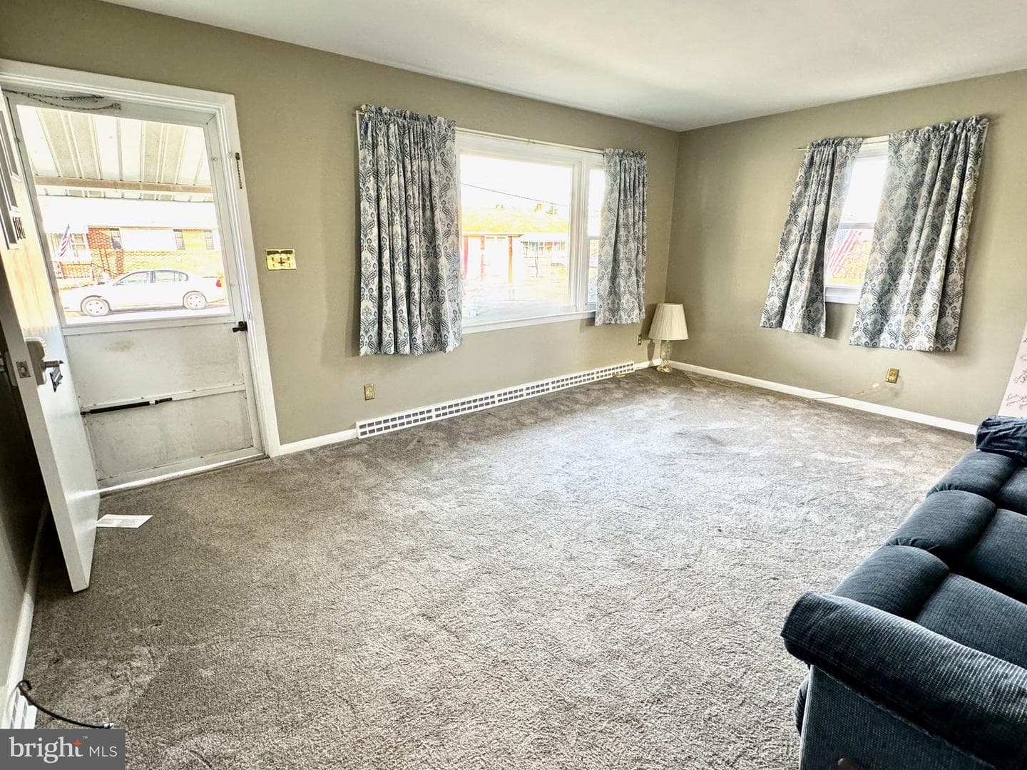 108 Lincoln Avenue photo 3