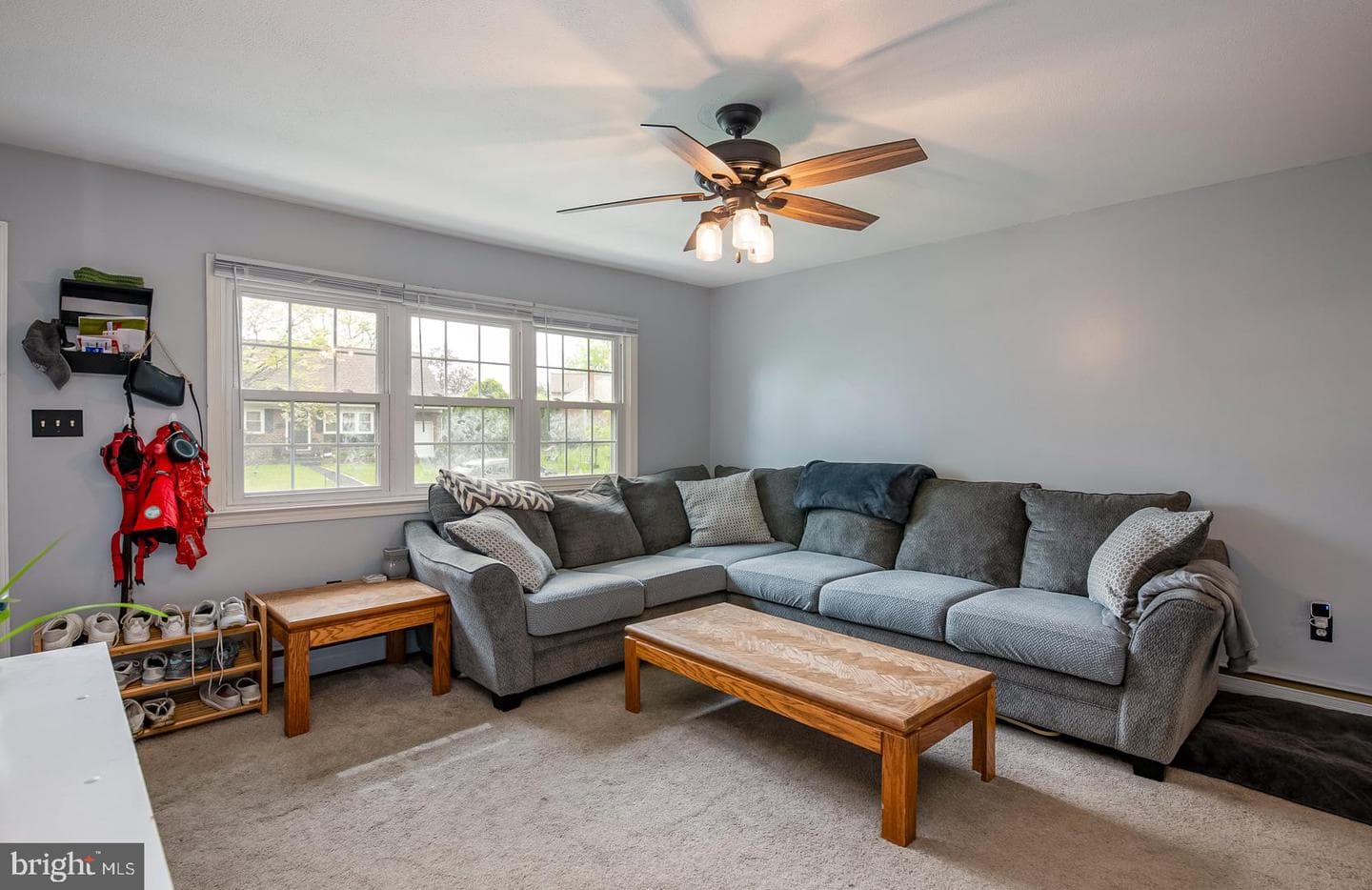 136 Bradley Avenue photo 6
