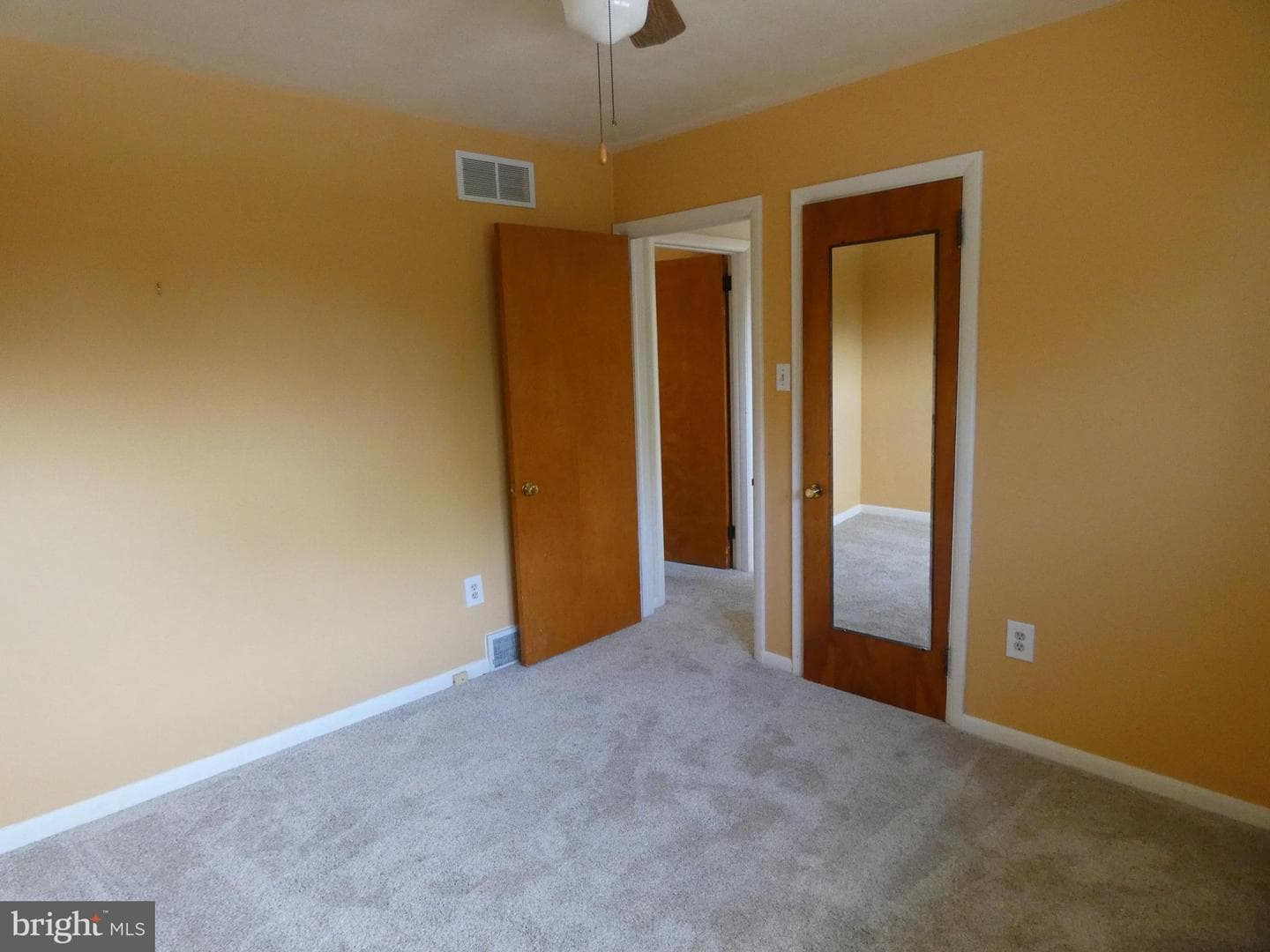 2703 Garfield Avenue photo 11