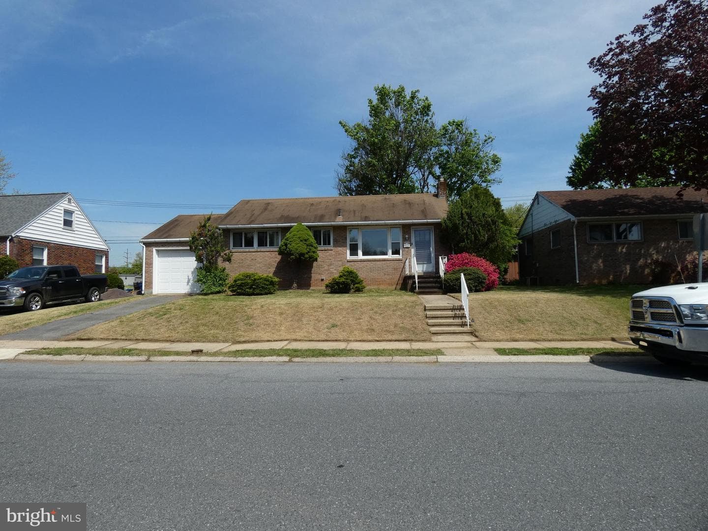 2703 Garfield Avenue photo 2