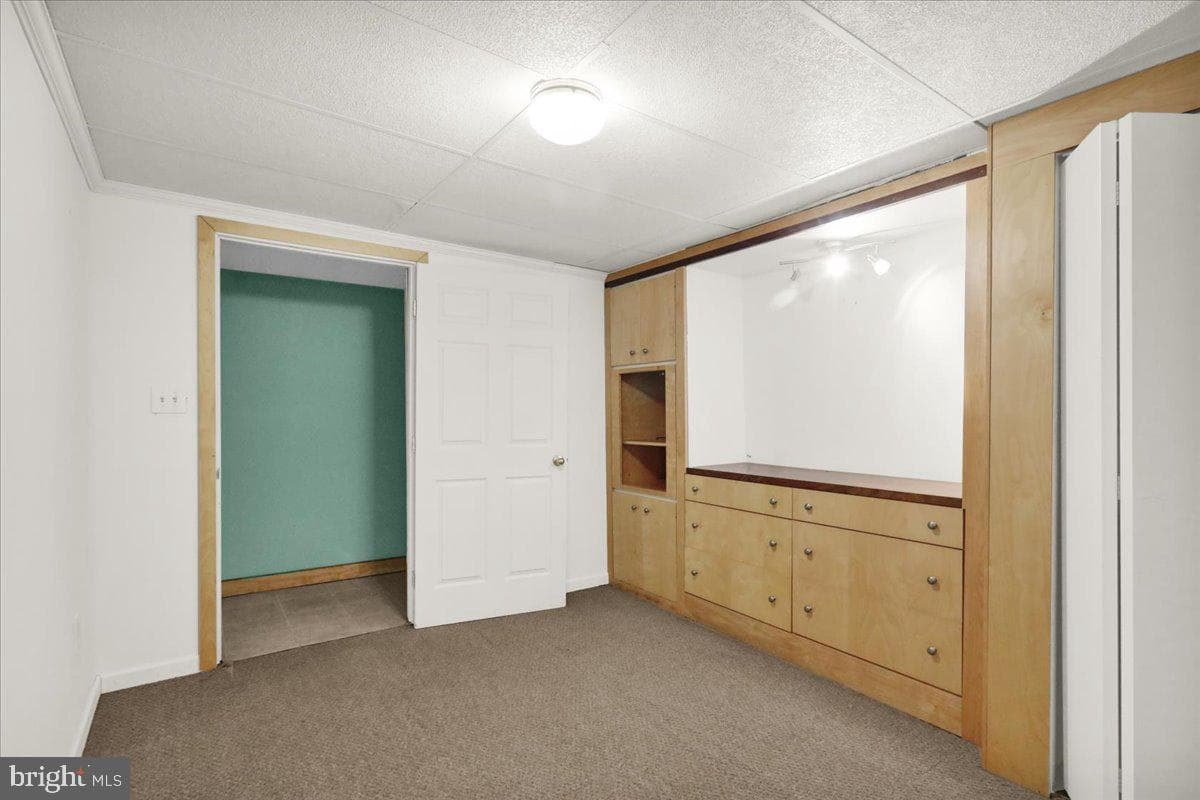 328 E Penn Avenue photo 23