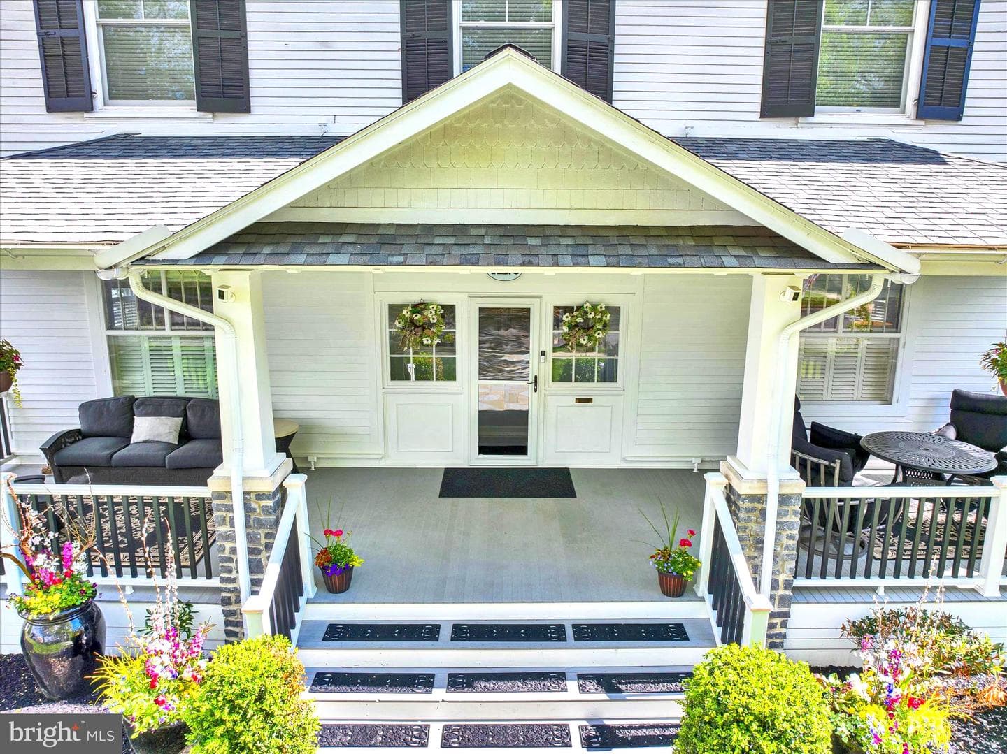 1240 Dauphin Avenue photo 4