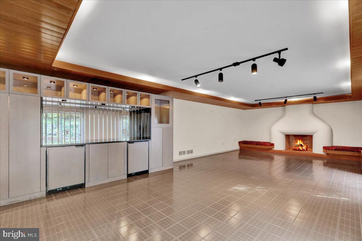 34 Hessian Boulevard photo 24