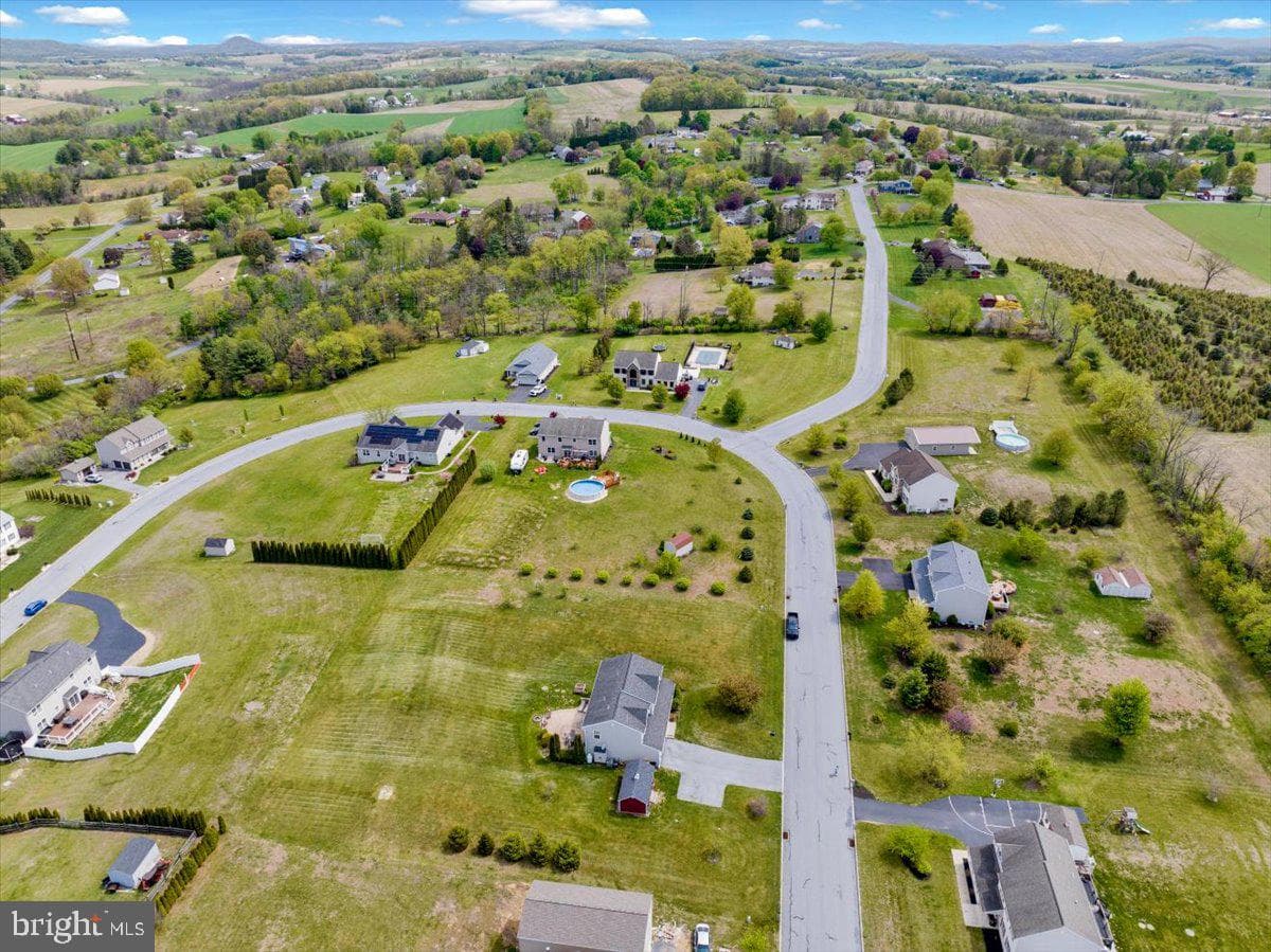 221 Oval Drive photo 49