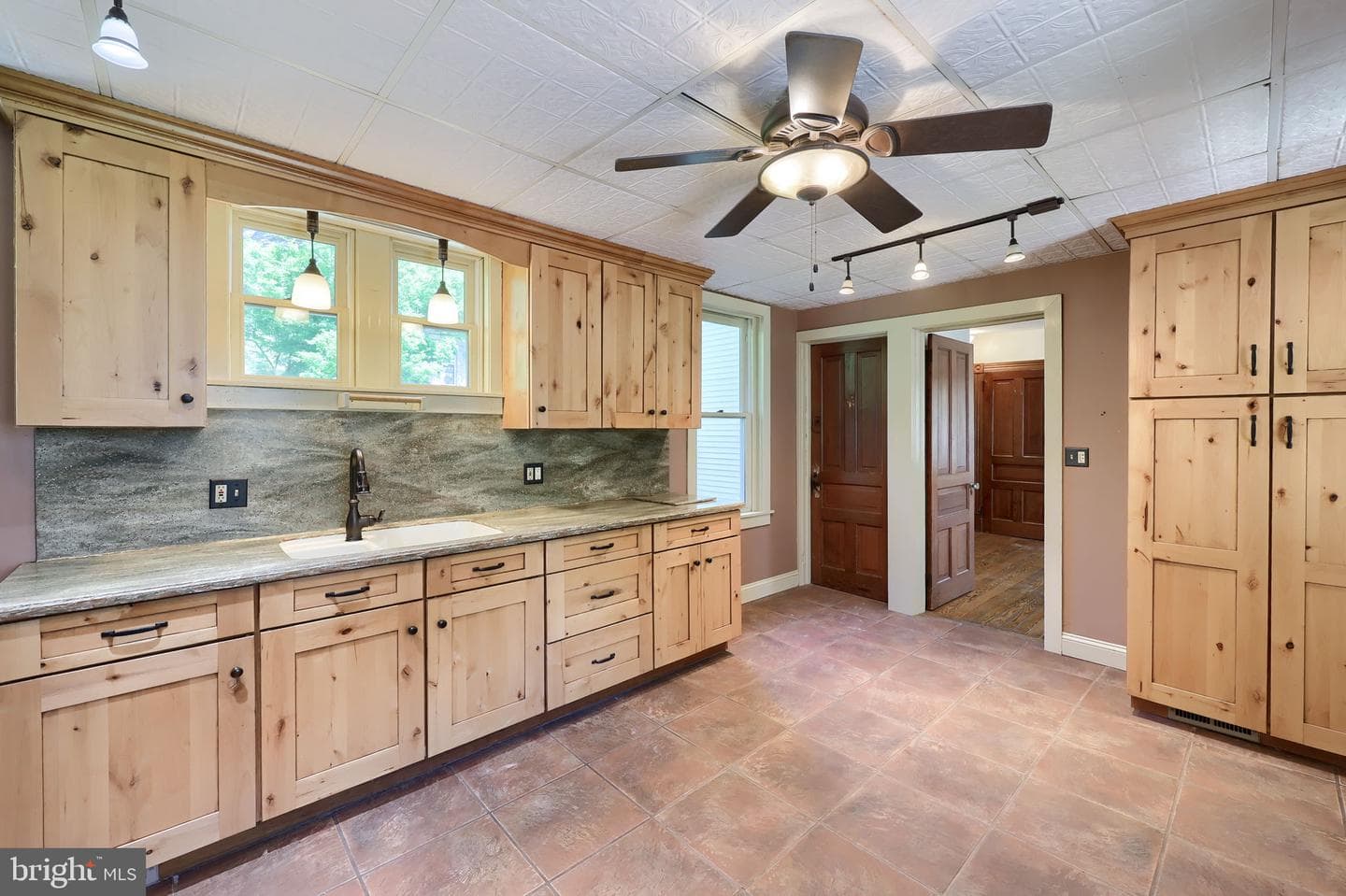 820 Friedensburg Road photo 23