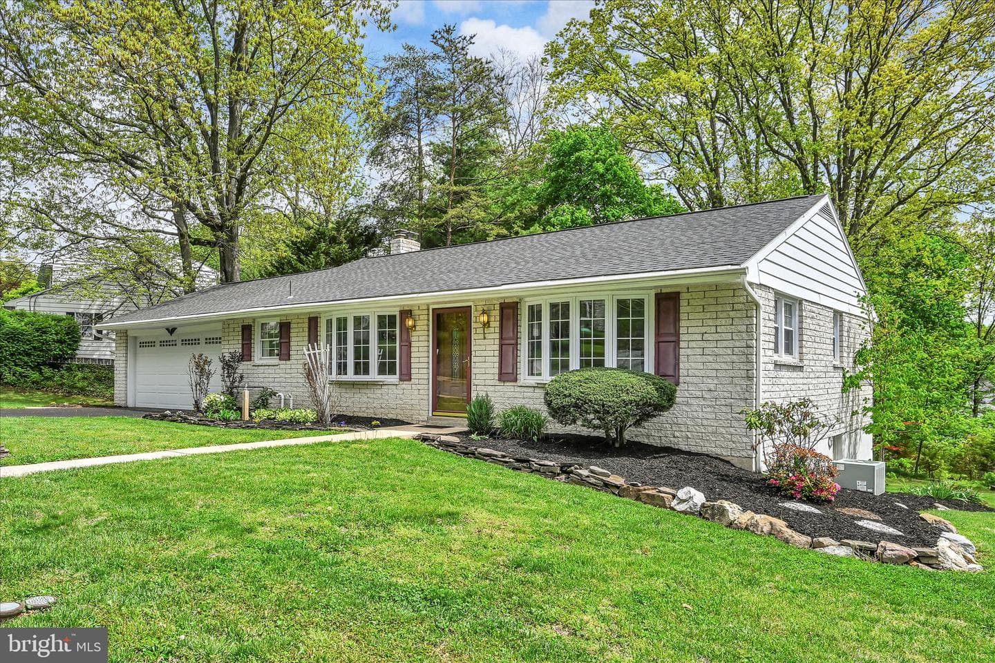 217 Seidel Street photo 2