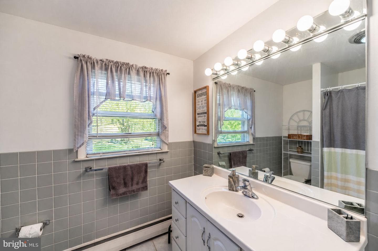 324 Holland Street photo 52