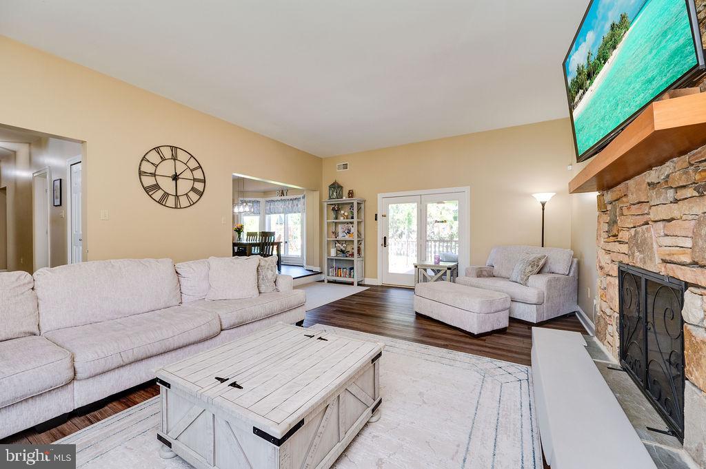 24 Sycamore Drive photo 12
