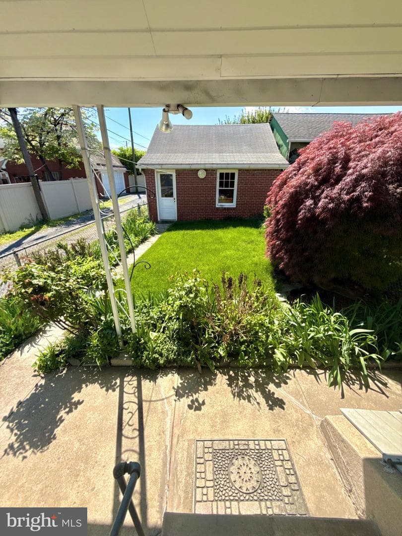 3416 Montclare Street photo 19