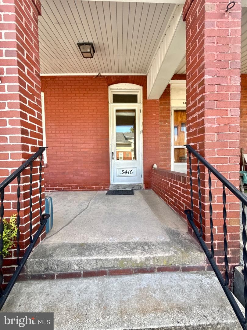 3416 Montclare Street photo 2