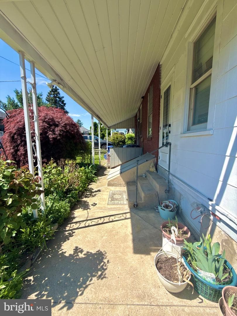 3416 Montclare Street photo 21