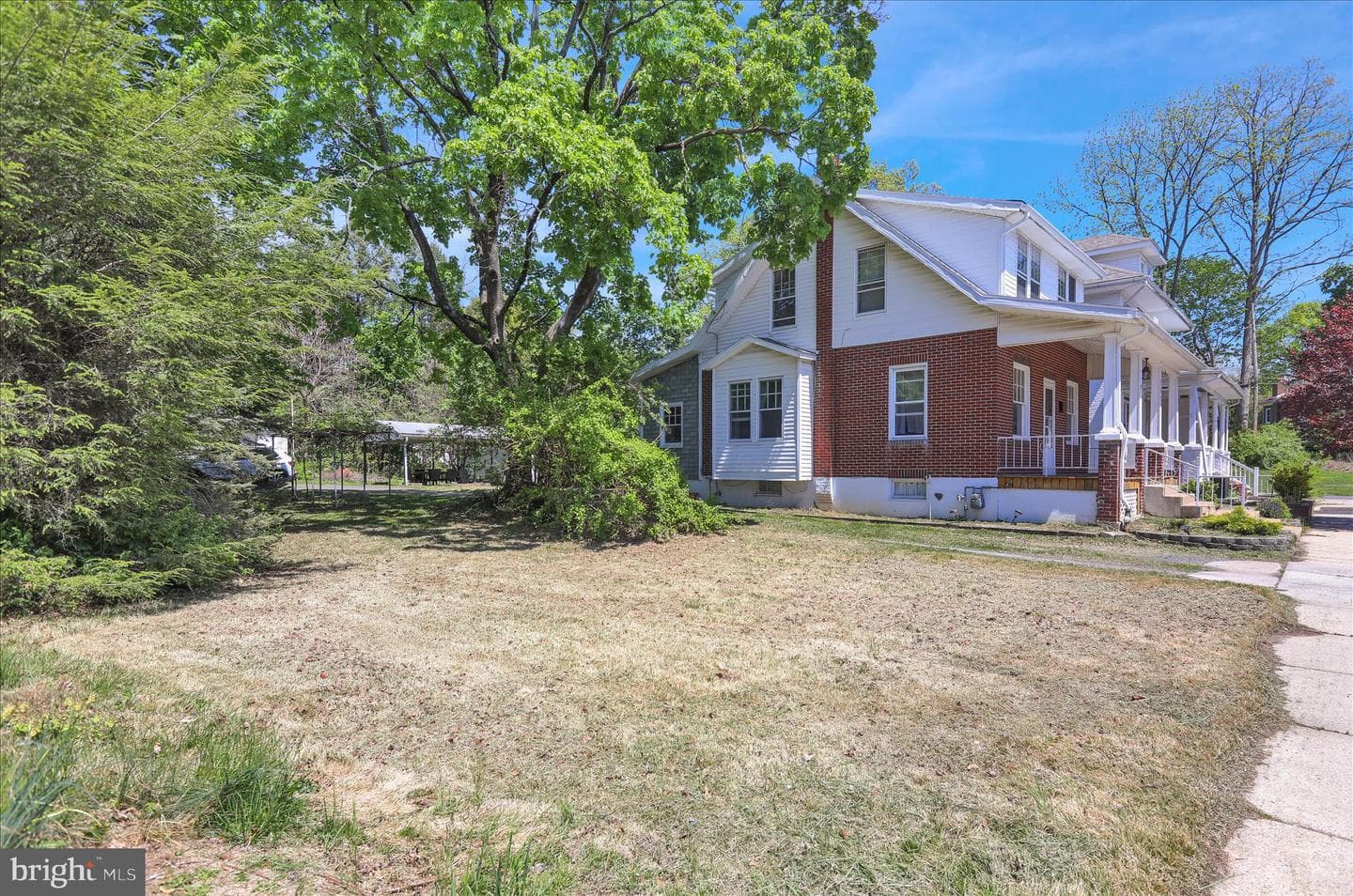 2023 Spring Street photo 4