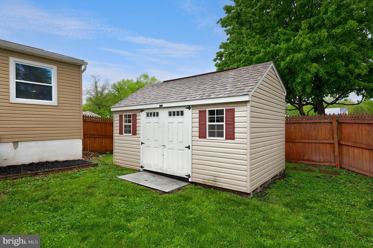 465 Moonflower Avenue photo 32