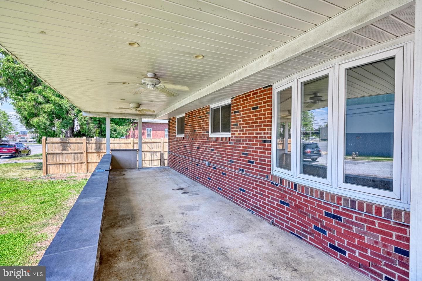 341 Hazel Street photo 22