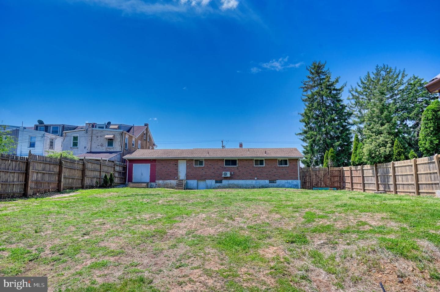 341 Hazel Street photo 24