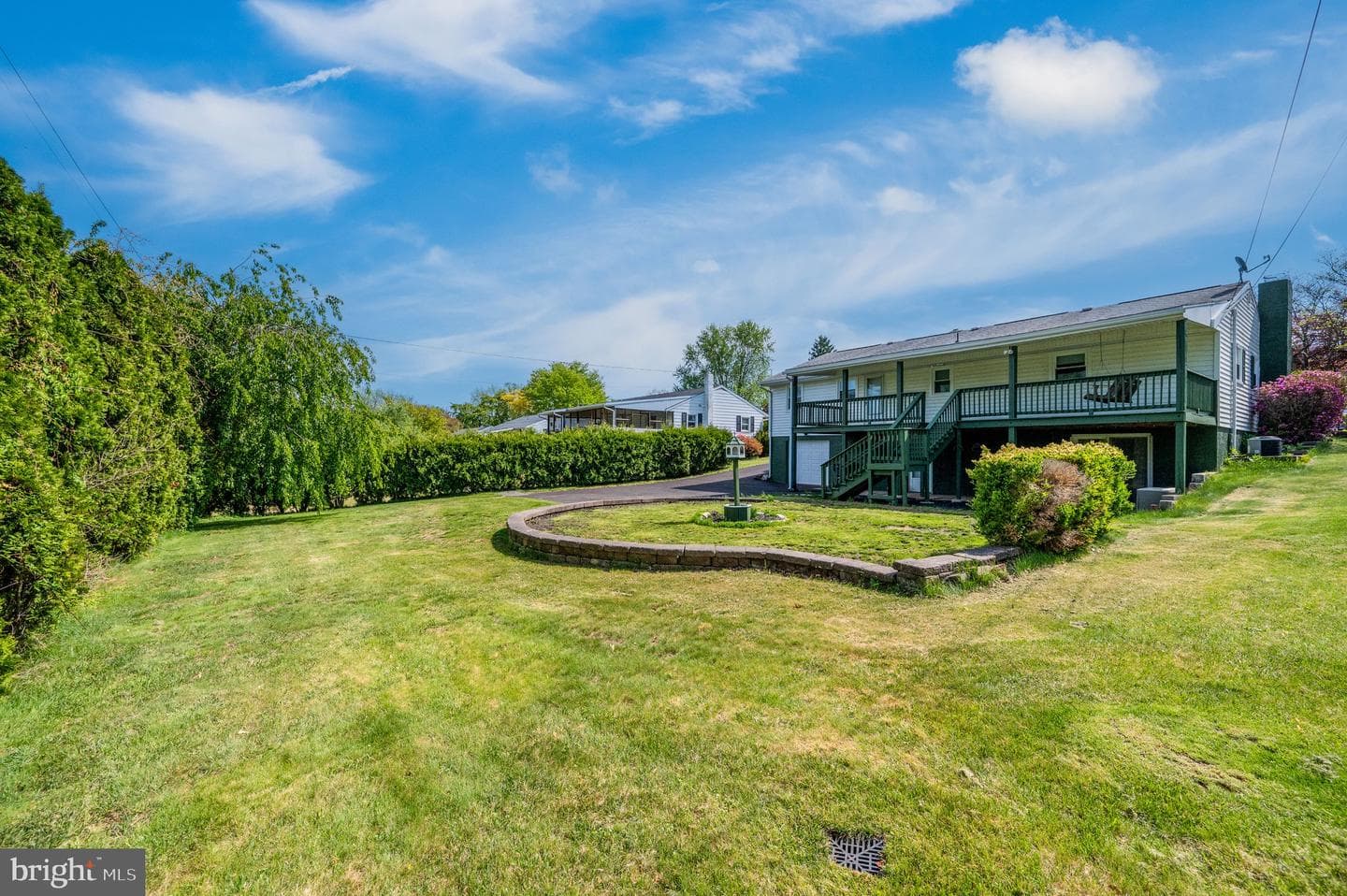 220 Maple Springs Drive photo 41