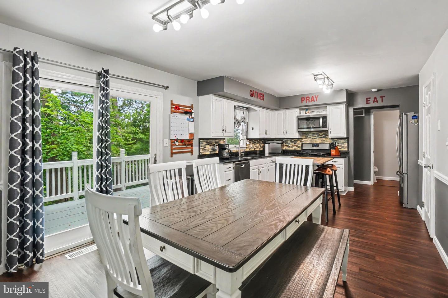 2509 Jefferson Avenue photo 8
