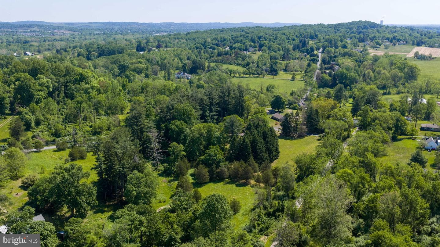 1421 Coldsprings Road photo 33