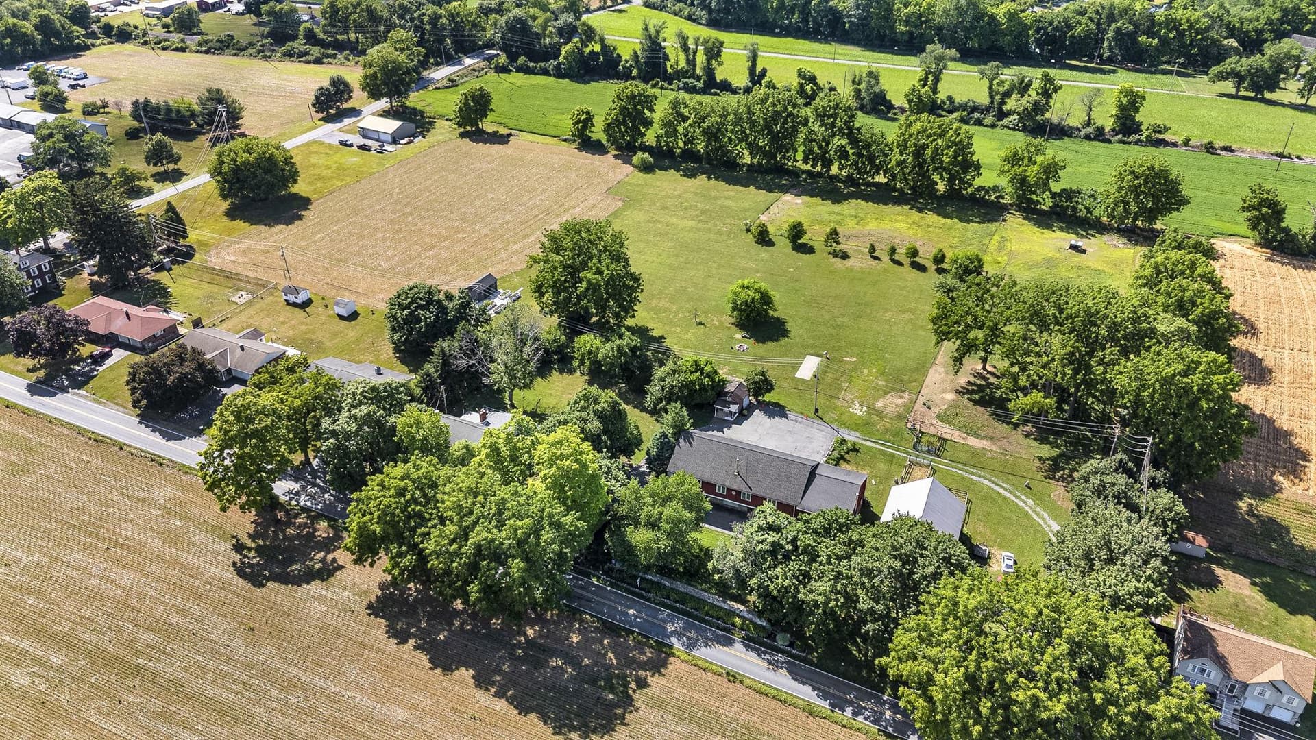 416 Snyder Road photo 4