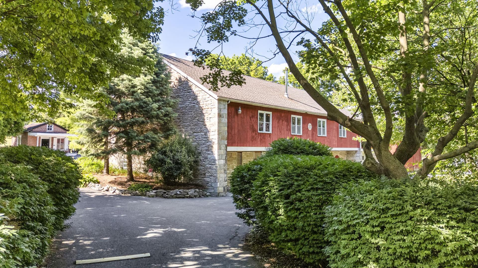 416 Snyder Road photo 41