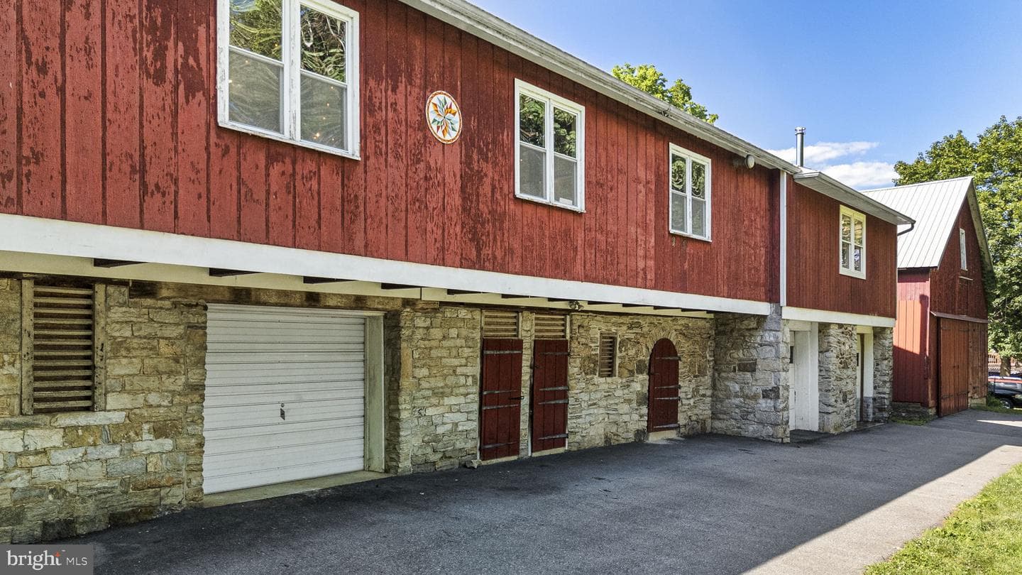 416 Snyder Road photo 43
