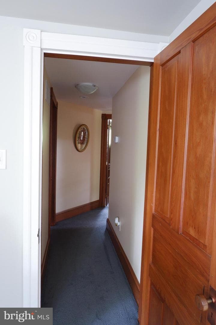 318 N Galen Hall Road photo 20