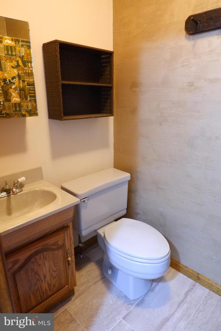 318 N Galen Hall Road photo 31