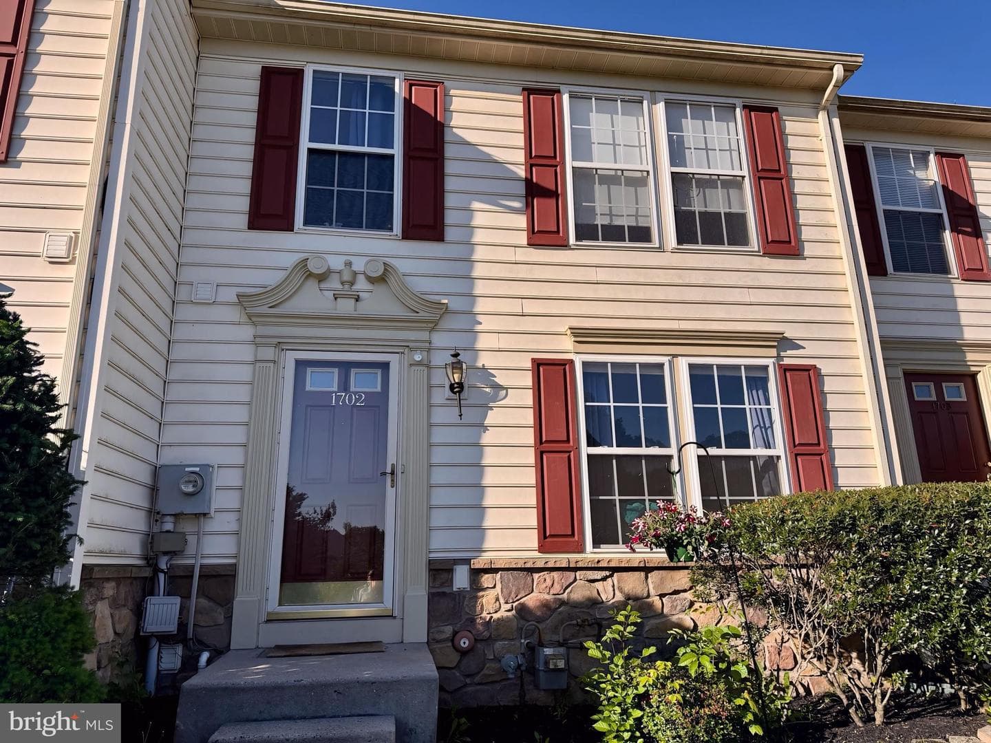 1702 Orchard View Road photo 2