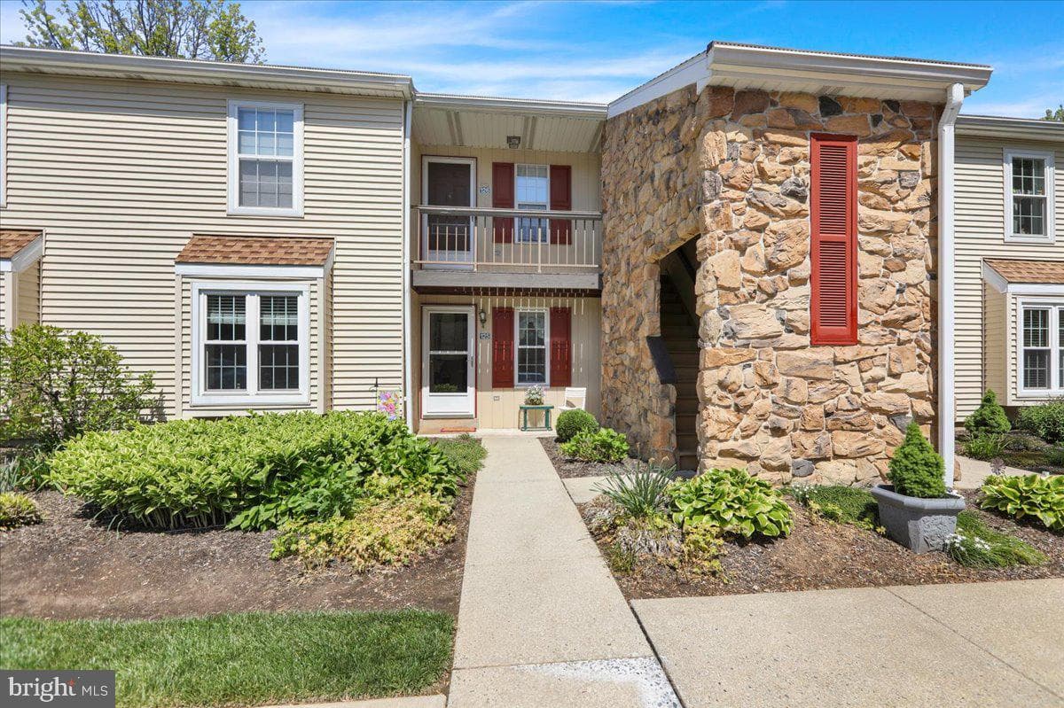 126 Valley Greene Circle
