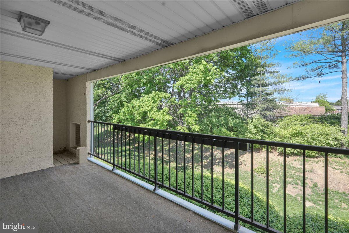 126 Valley Greene Circle photo 15