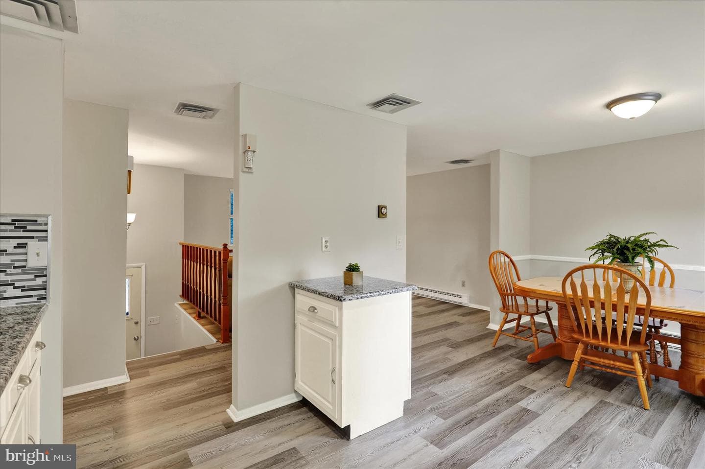 762 Tamarack Trail photo 17