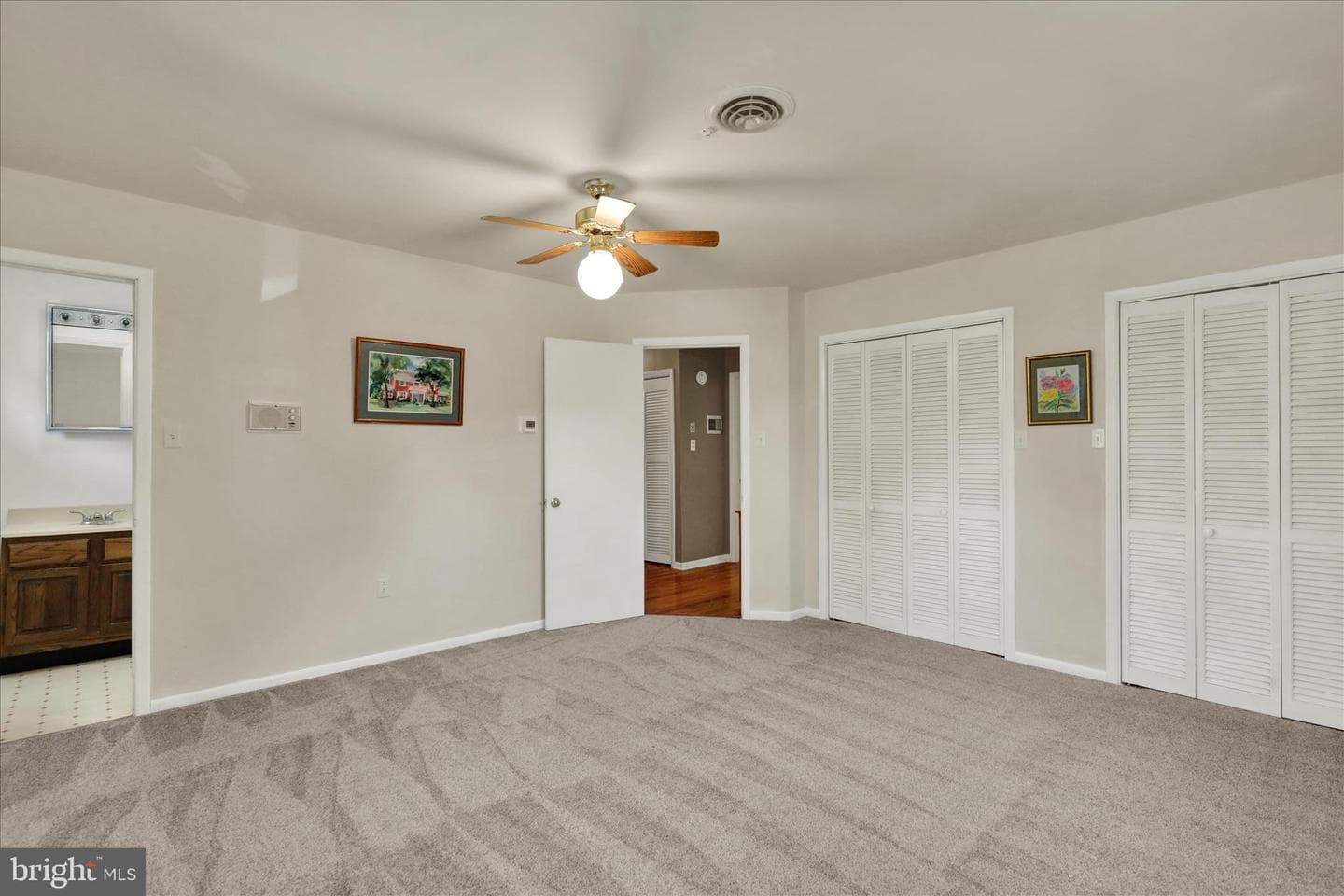 833 Joan Tc photo 32