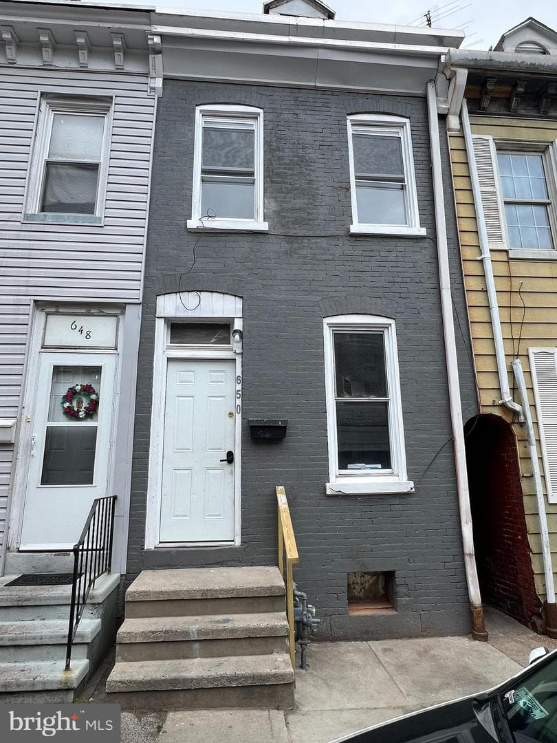 650 Mulberry St, Reading
