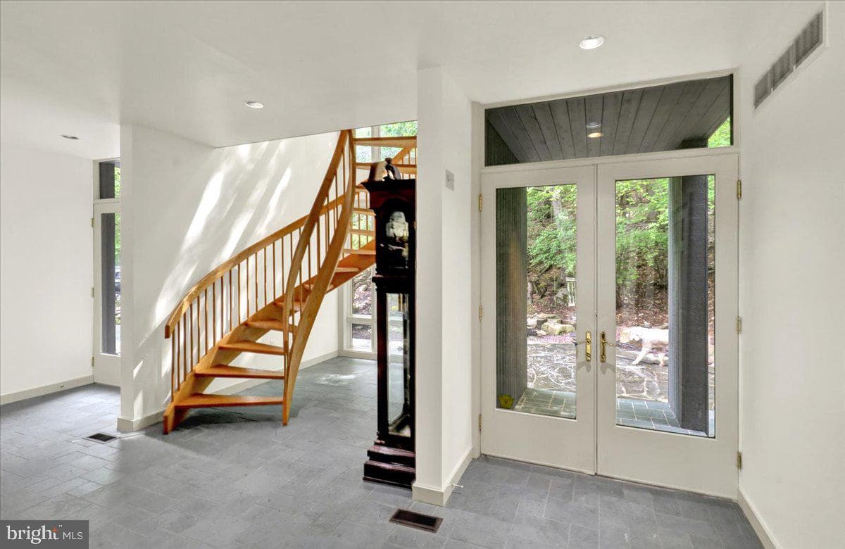 8 Wyndham Hill Drive photo 12