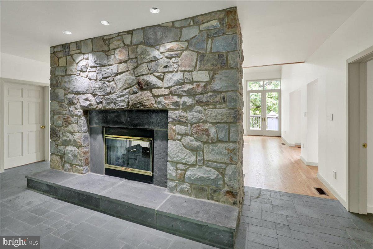 8 Wyndham Hill Drive photo 13
