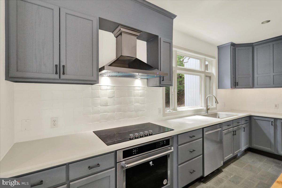 8 Wyndham Hill Drive photo 22