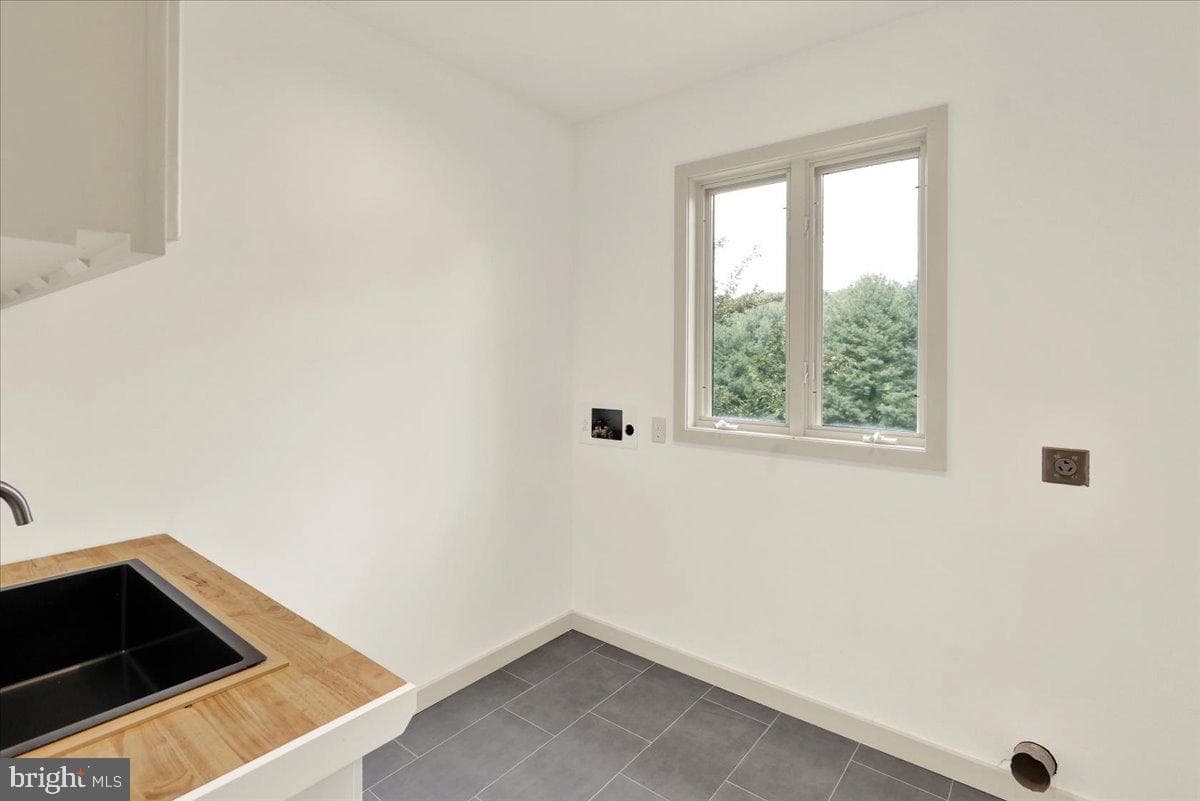 8 Wyndham Hill Drive photo 31