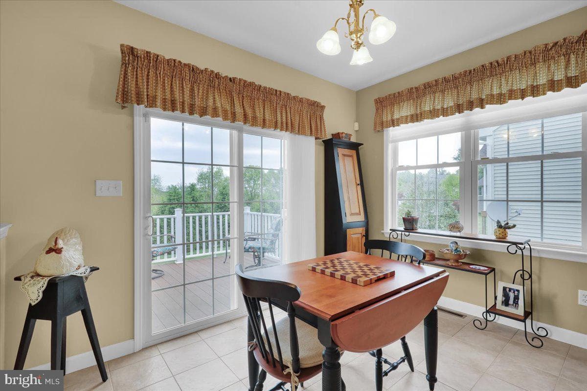 415 Westbury Drive photo 10