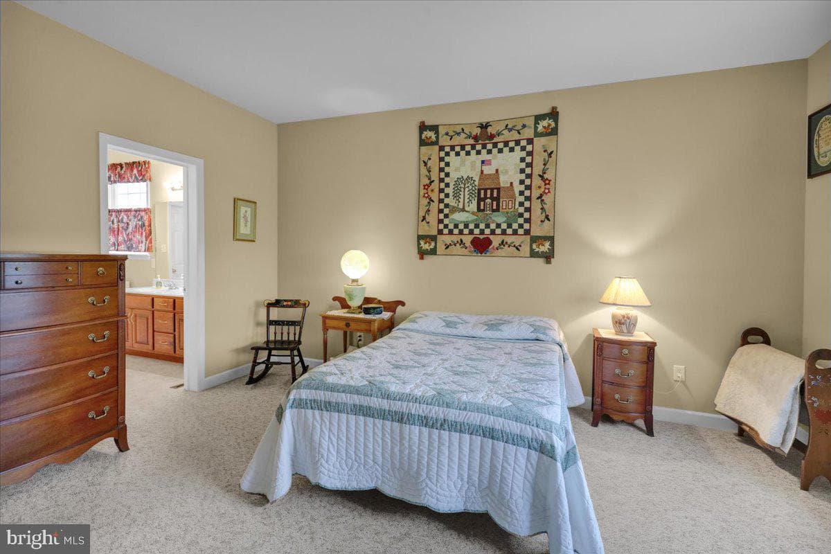 415 Westbury Drive photo 18