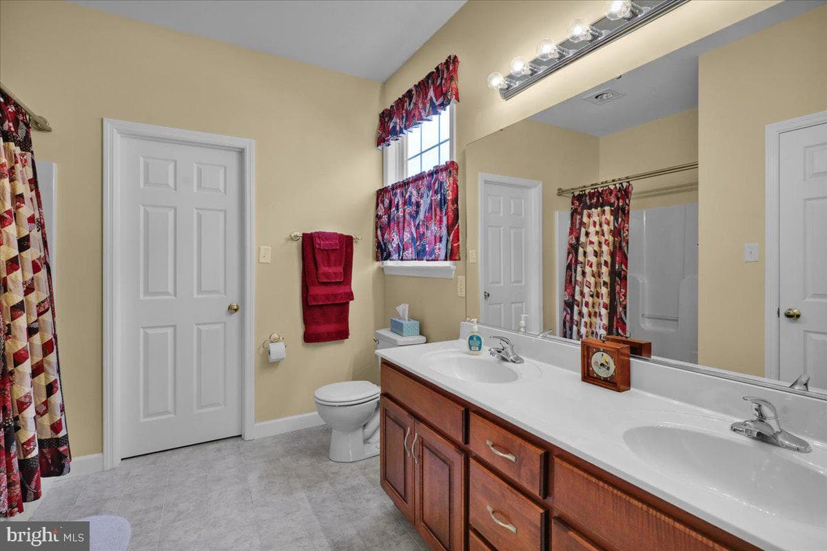 415 Westbury Drive photo 19