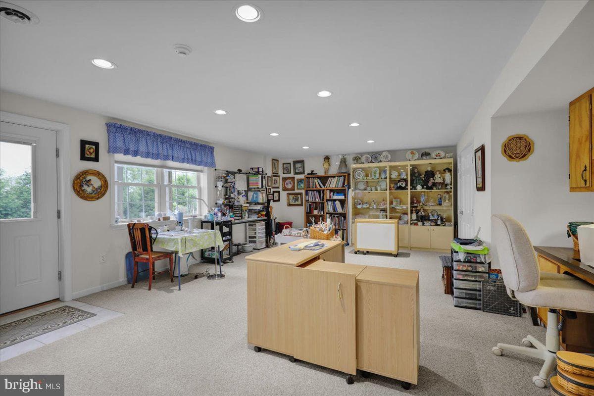 415 Westbury Drive photo 28