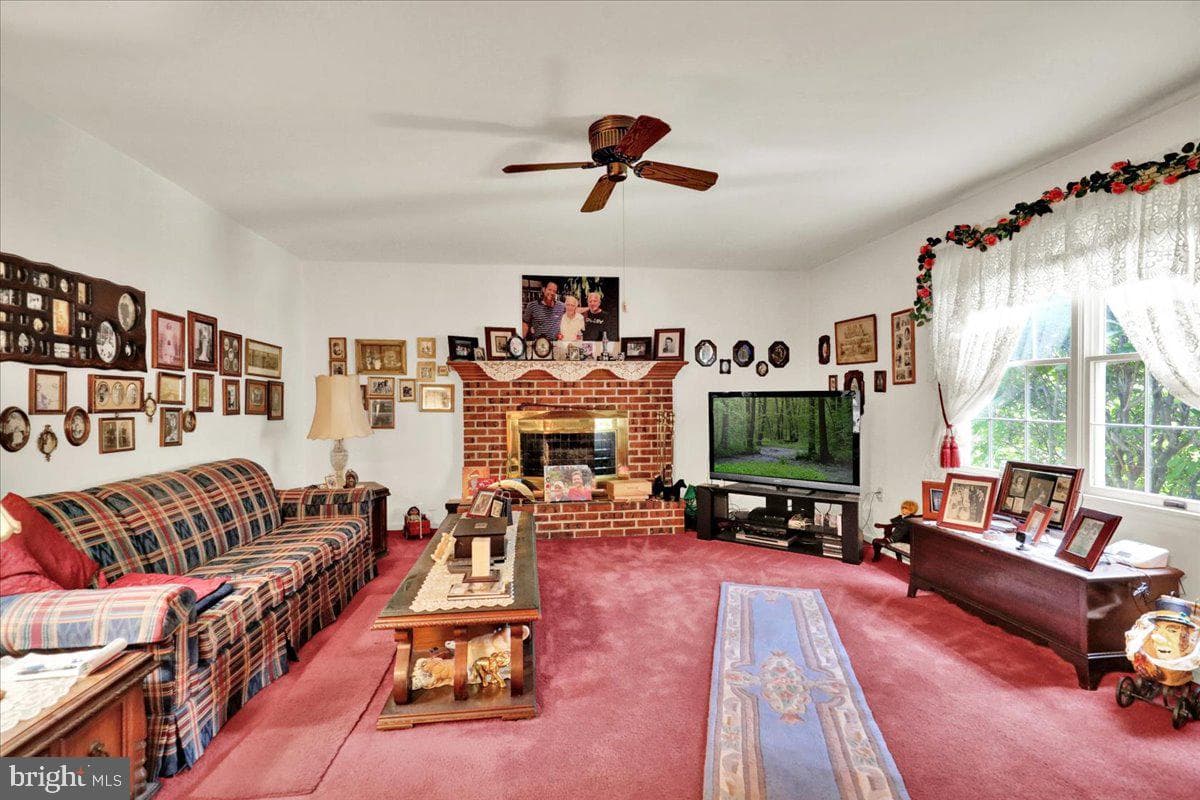 2019 Lincoln Court photo 14