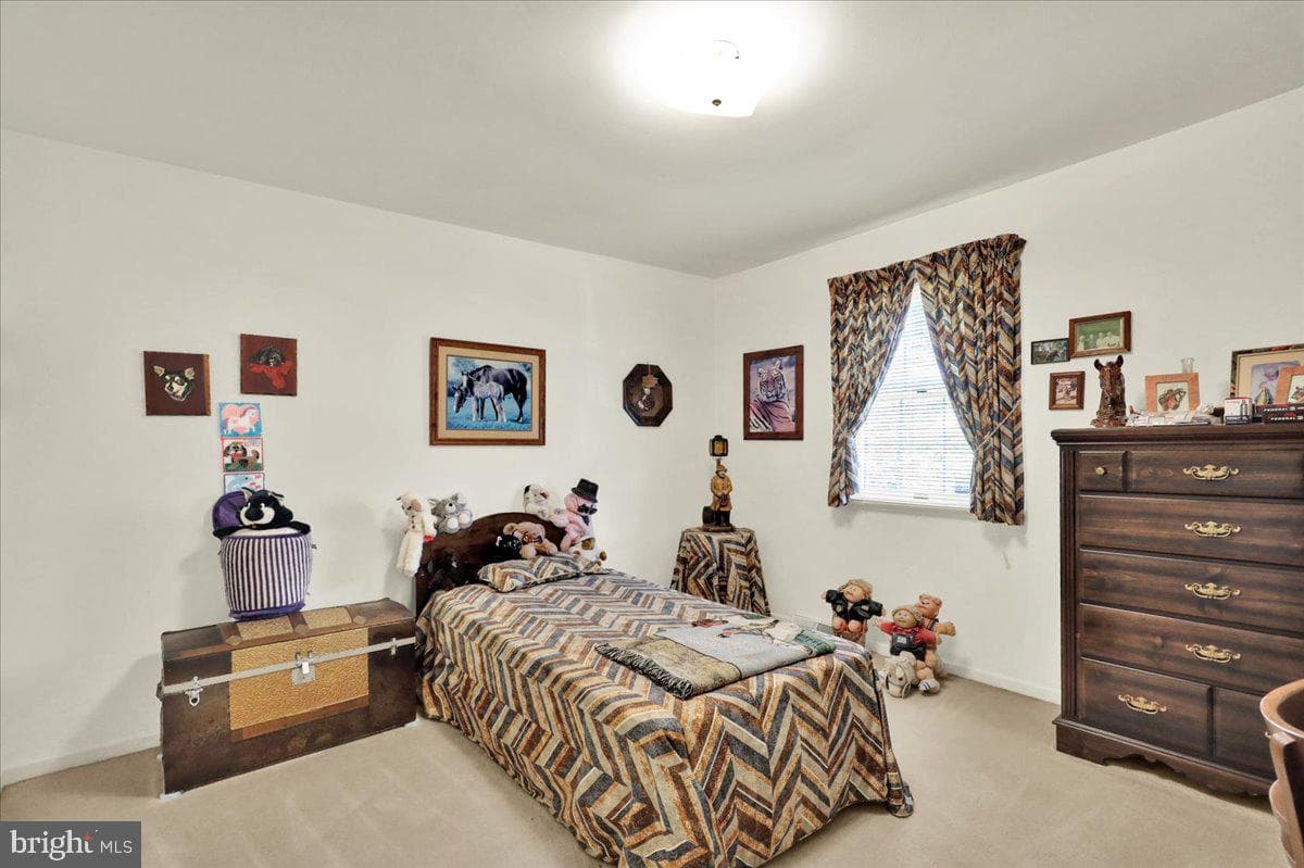 2019 Lincoln Court photo 28