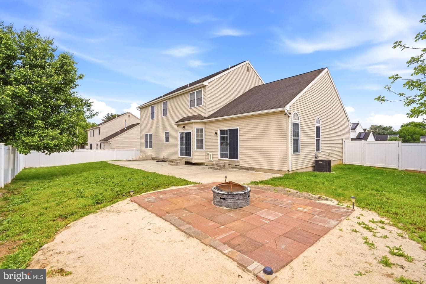 605 Georgia Avenue photo 53