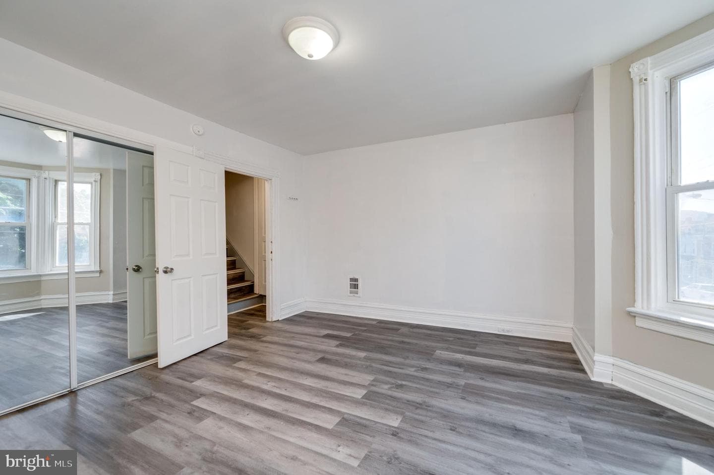 133 Greenwich Street photo 26