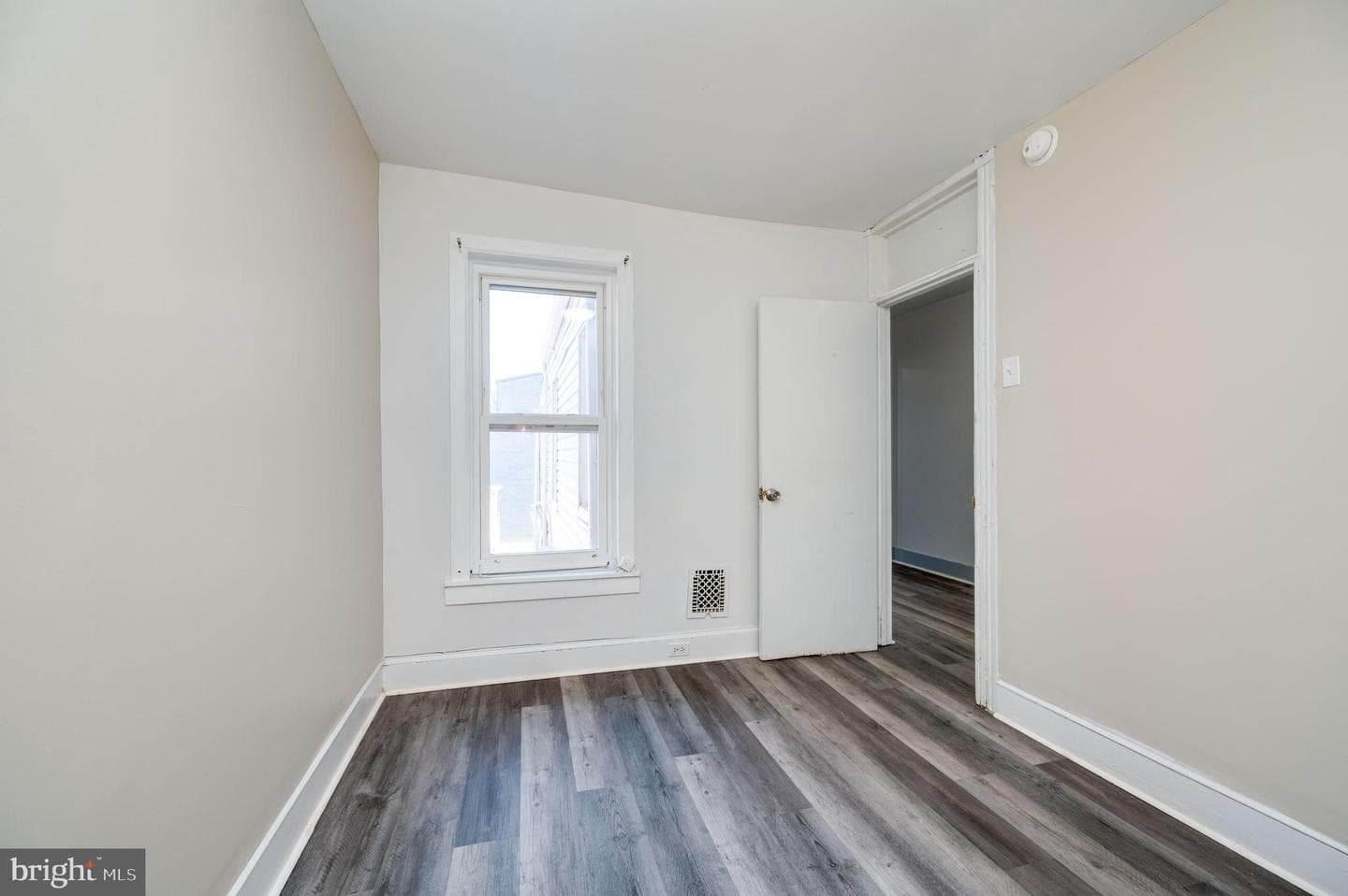 133 Greenwich Street photo 28
