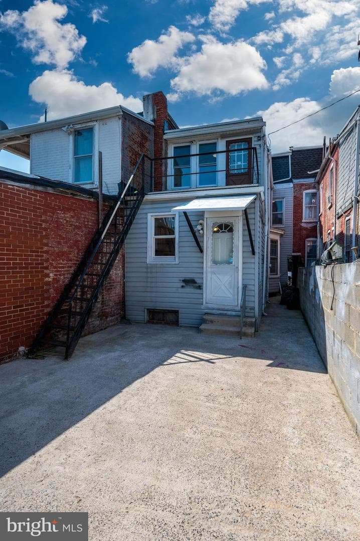 133 Greenwich Street photo 35
