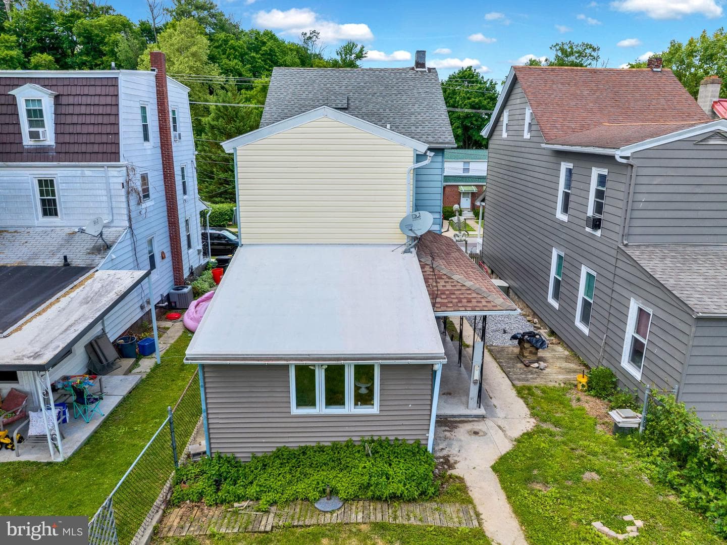 28 E Front Street photo 11