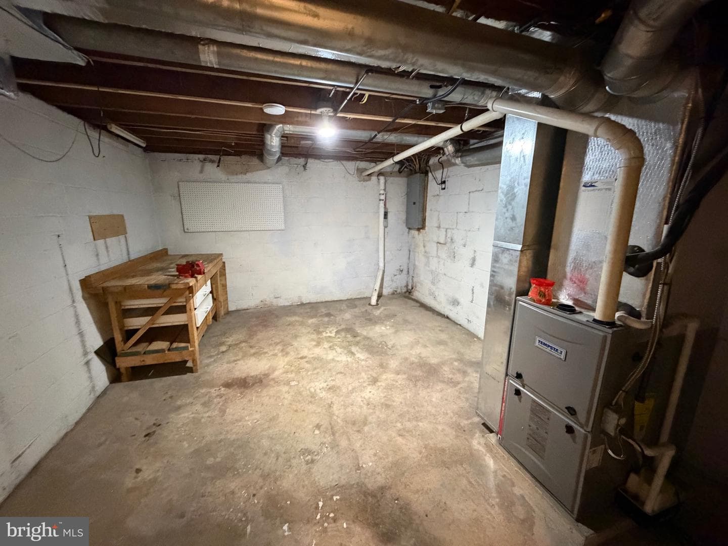 2312 Mckinley Avenue photo 32