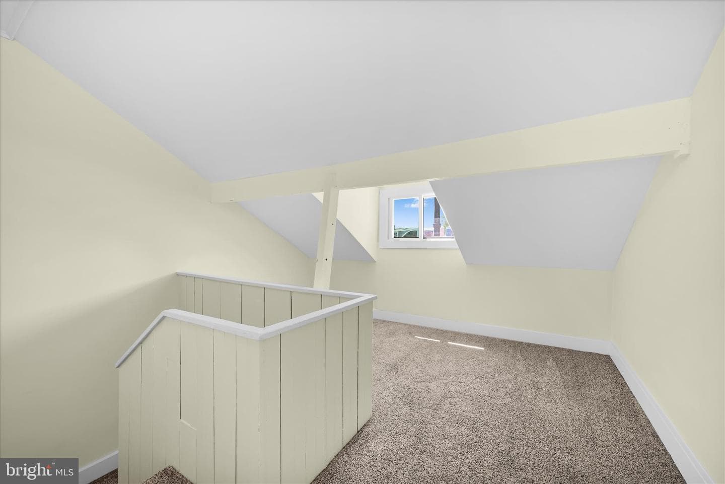 744 Pear Street photo 20